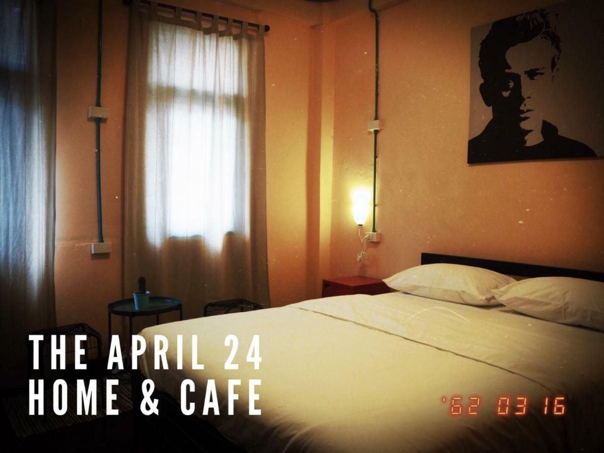 The April 24 Home Bangkok Exteriör bild