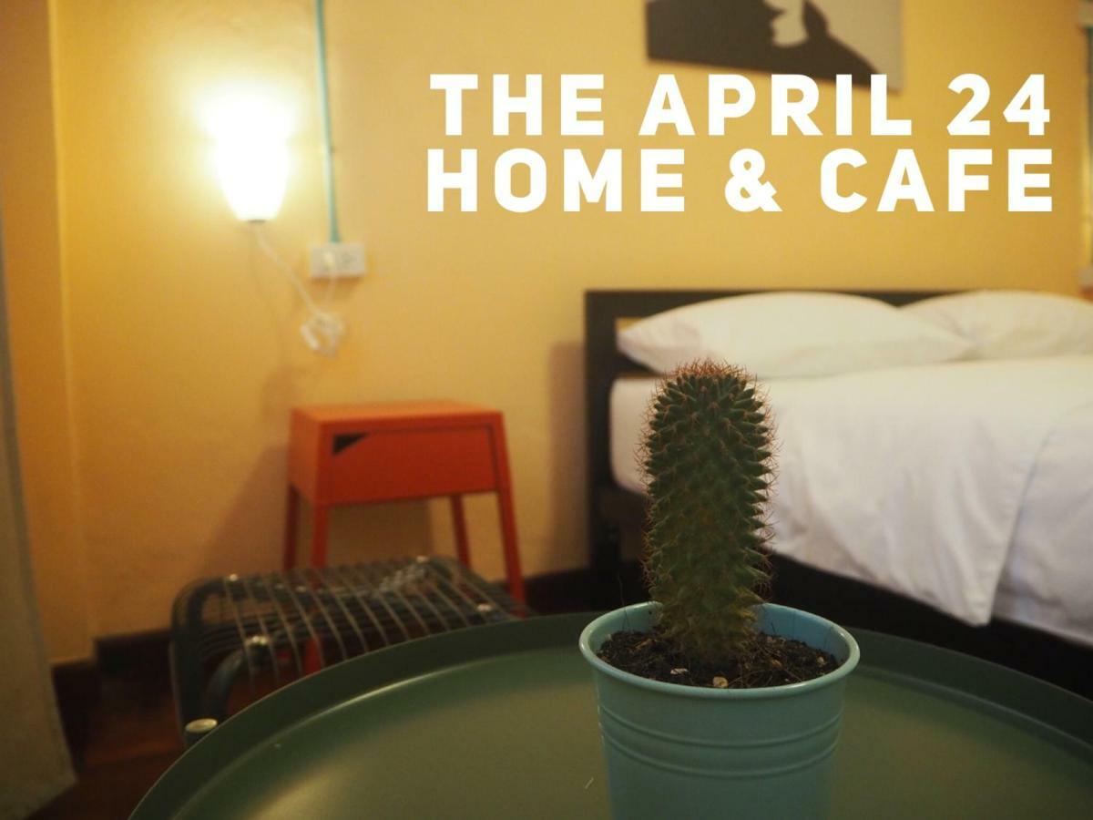 The April 24 Home Bangkok Exteriör bild